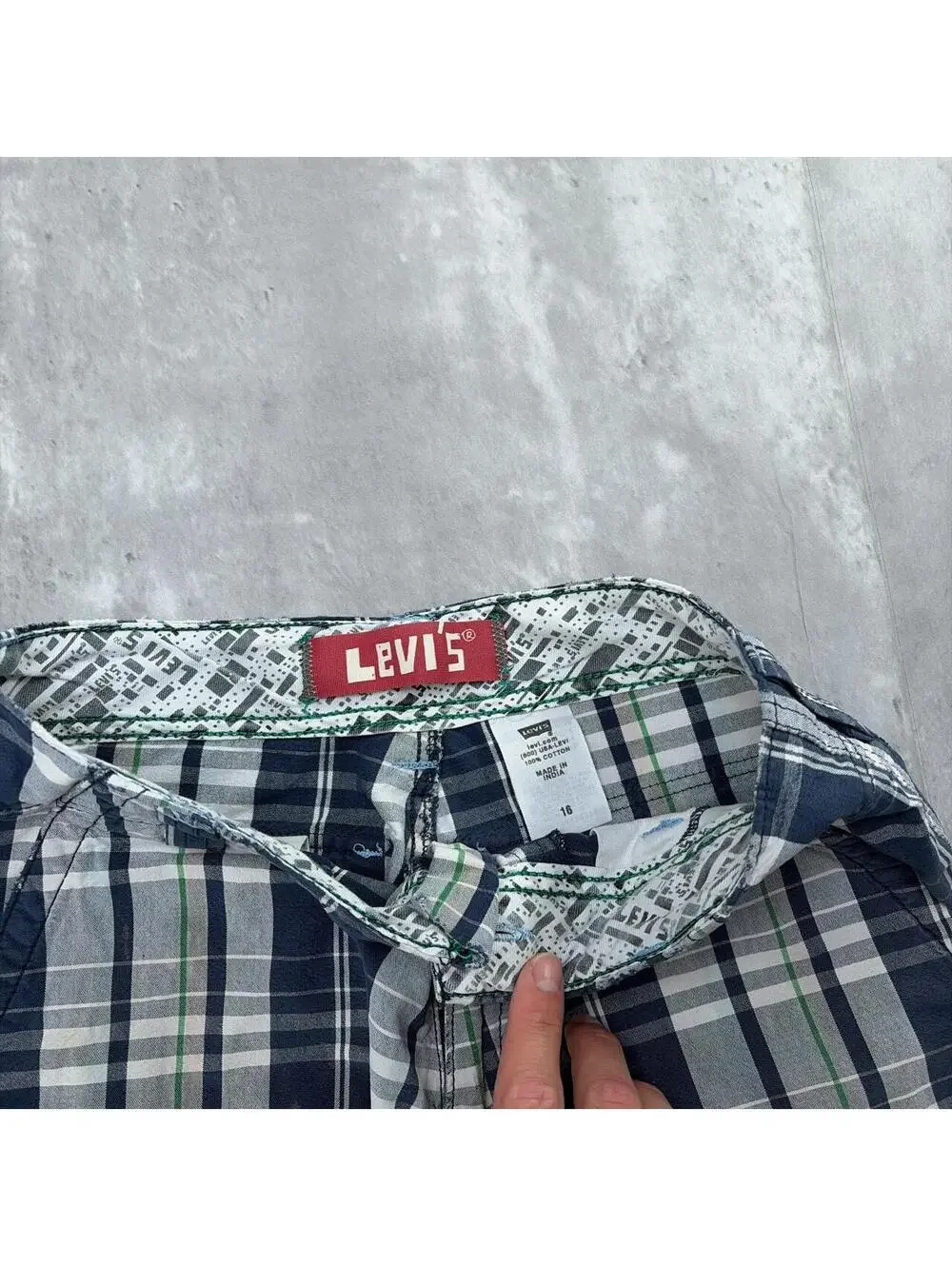 Y2K Navy Levi’s Grunge Plaid Baggy Skater Cargo Shorts